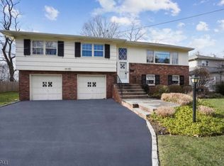 25 Oval Rd, Millburn, NJ 07041