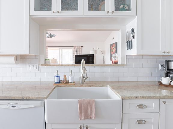 5th image of 12528 Elyse Pl SE
