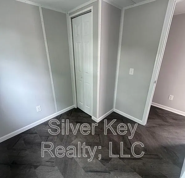 1004 S Jackson St #B10 — Photo 6