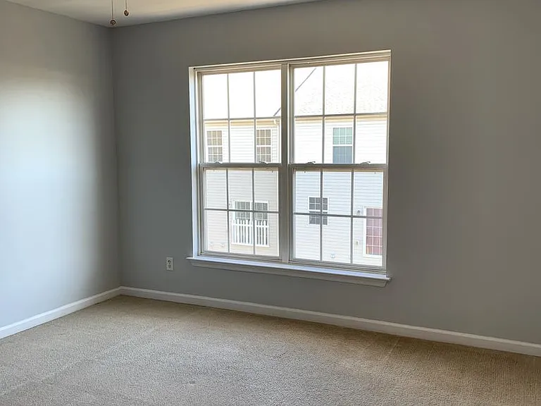 572 S Carlisle St — Photo 26