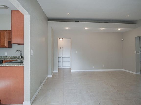 5th image of 3319 Corrine Dr