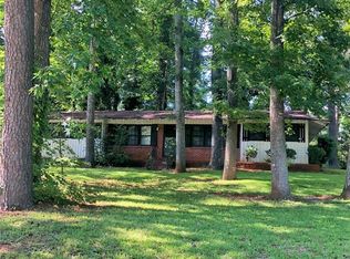 2795 Arlington Rd, East Pt, GA 30344