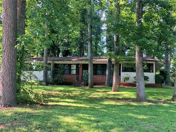 2795 Arlington Rd, East Pt, GA 30344