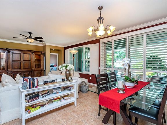 4th image of 719 Orchid Ln