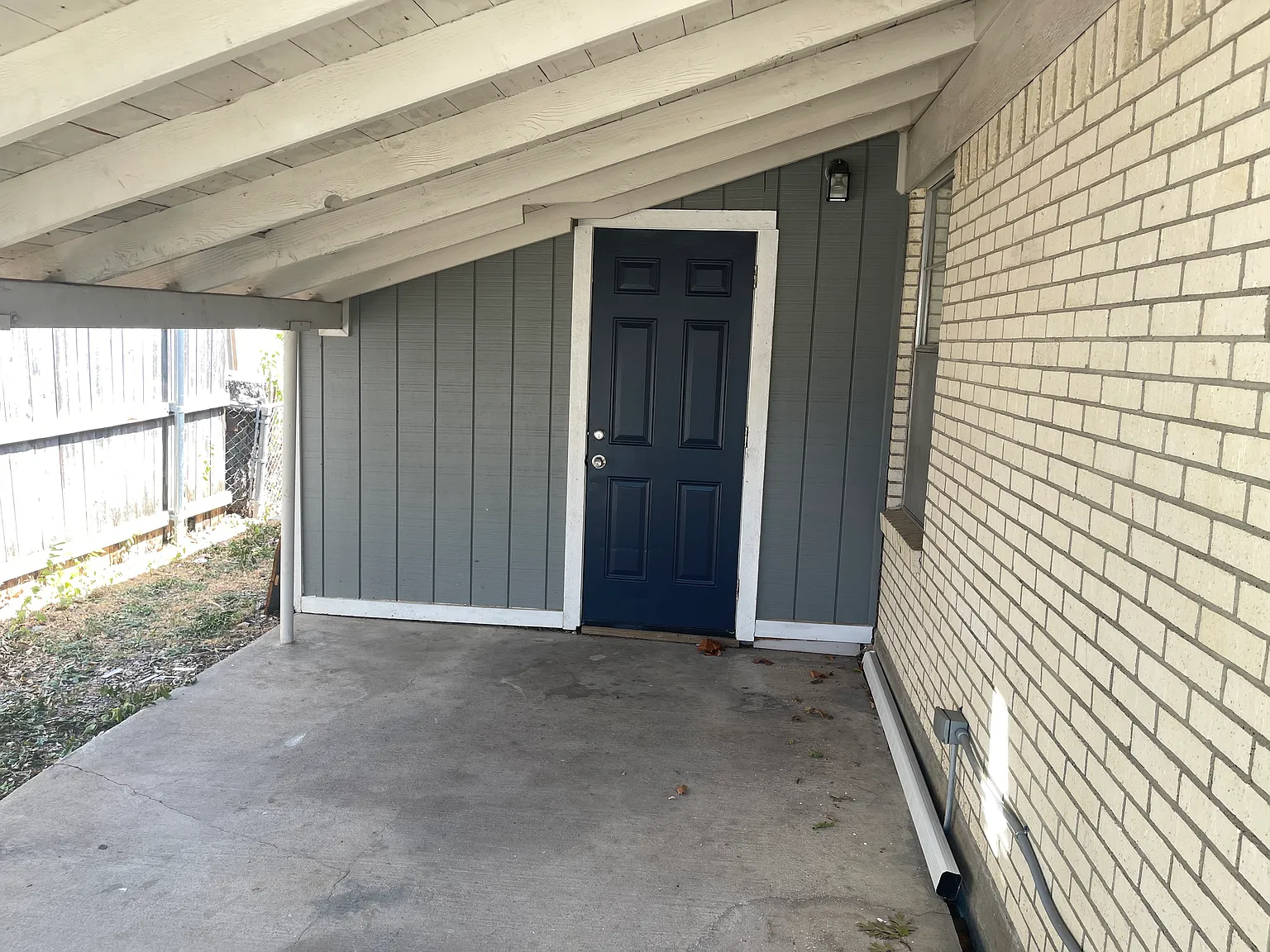 709 Barnes St — Photo 2