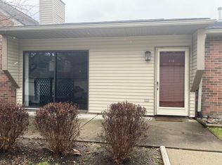 416 Water Tower Cir UNIT 416, Brighton, MI