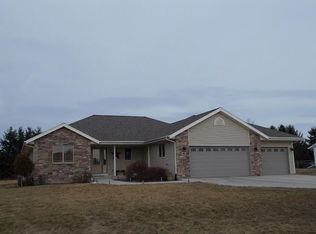 320 Mulberry Dr, Waldo, WI 53093