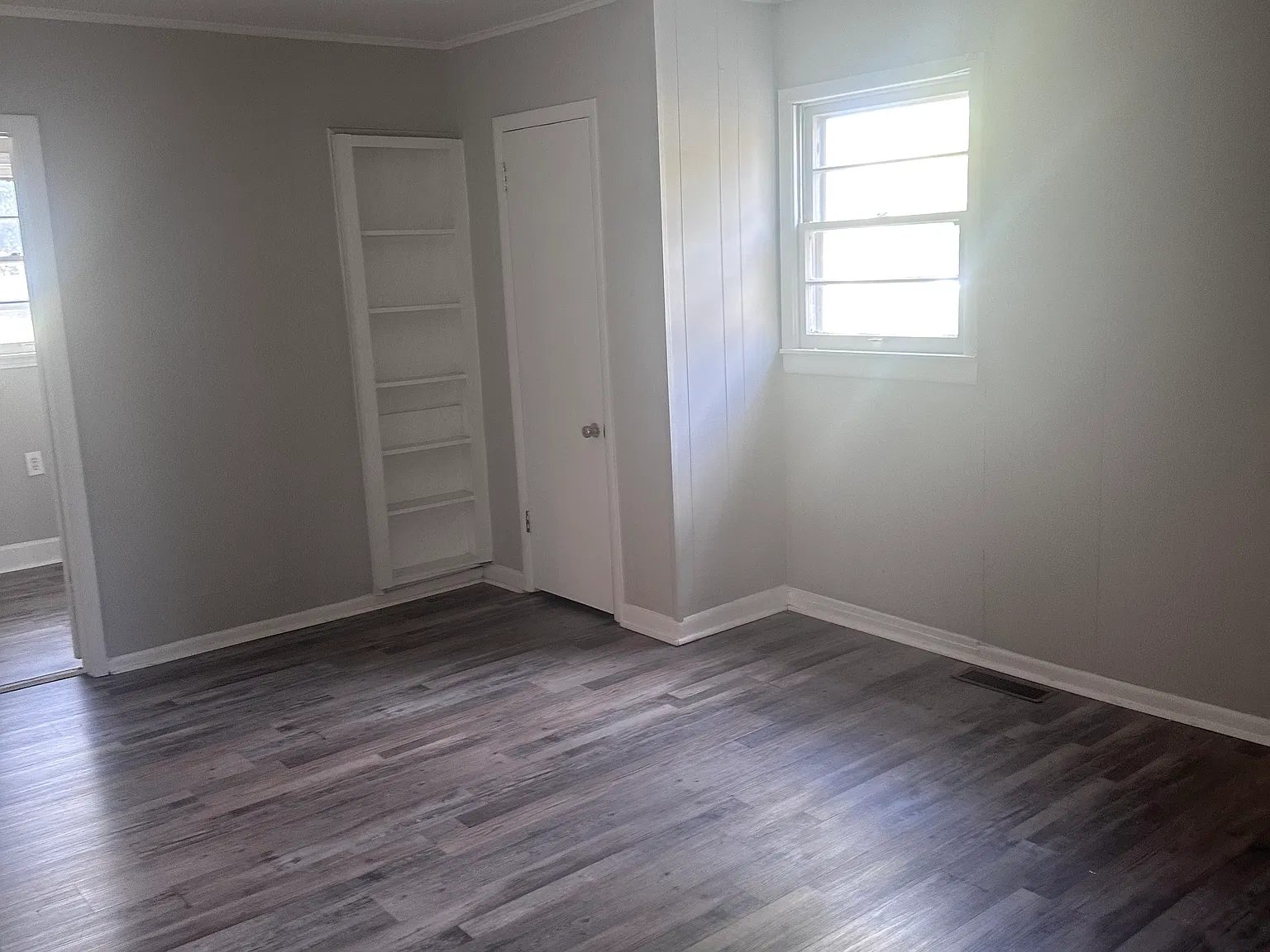 111 Cliffside Dr — Photo 2