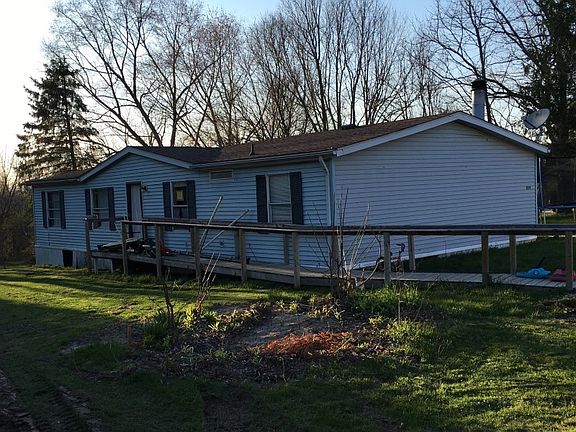 3rd image of 22511 Gifford Ave