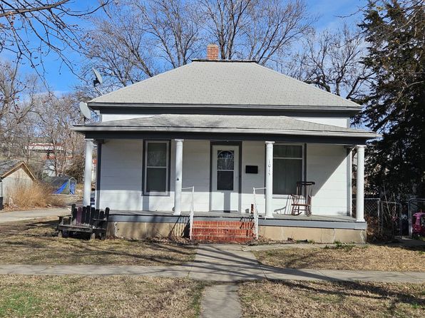 1015 Broadway St, Concordia, KS 66901