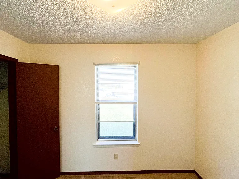 1504 Jefferis Ave — Photo 34