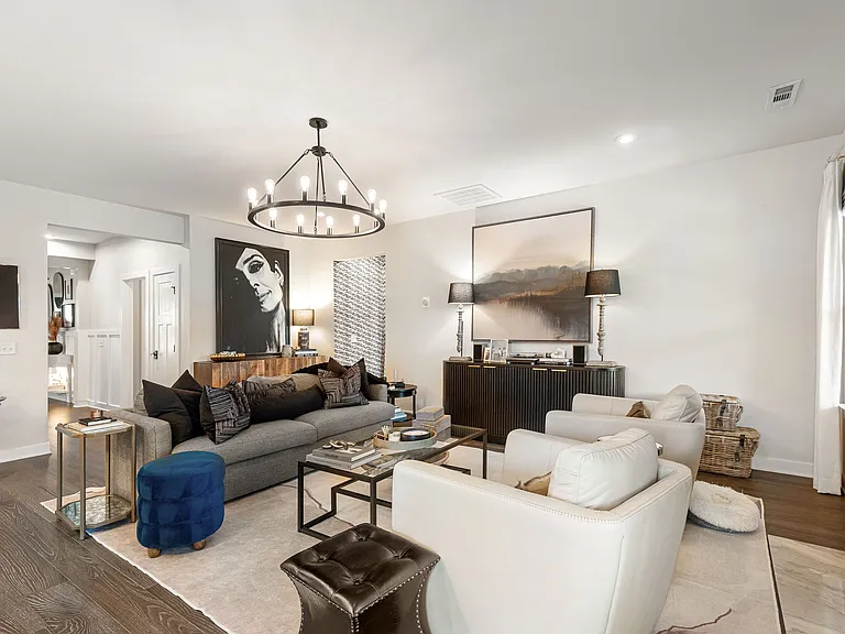 7122 Sky Meadow Dr — Photo 16