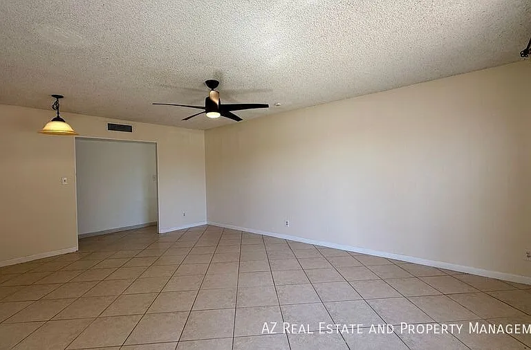 4440 W Yucca St — Photo 8