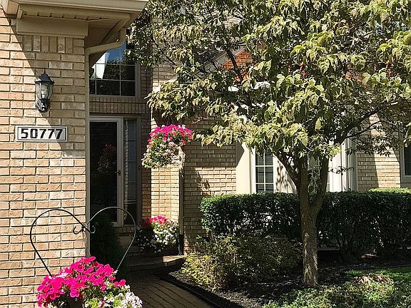 3rd image of 50777 Middle River Dr