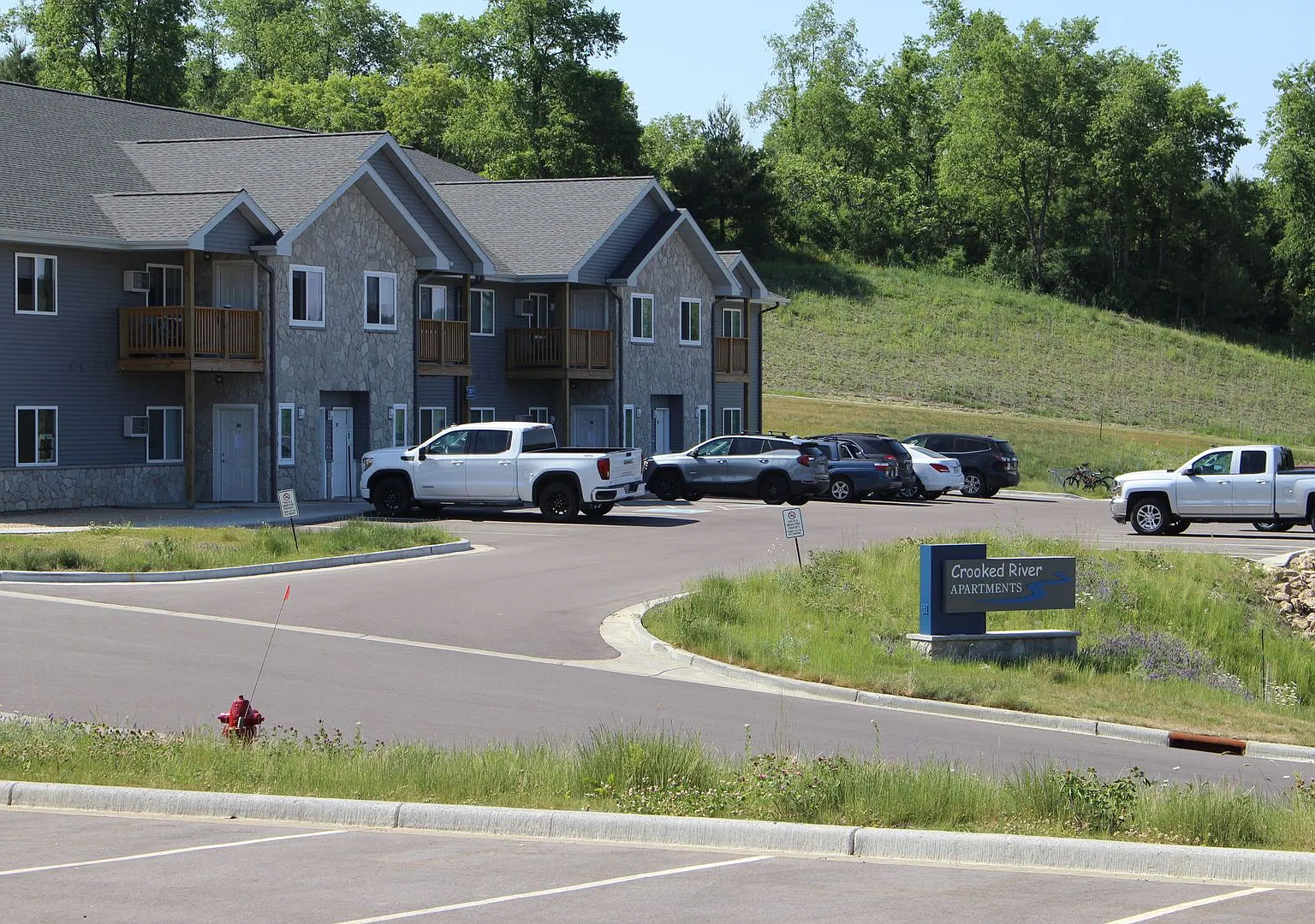 Crooked River Apartments — Photo 3