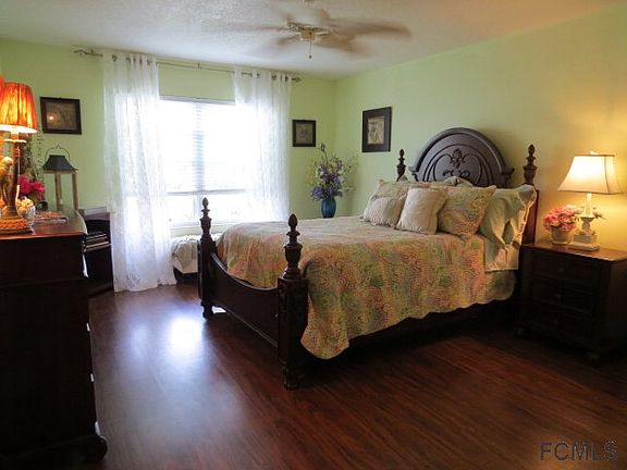 5th image of 76 Brushwood Ln