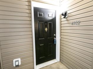 4102 Spring River Dr, O'Fallon, MO 63368