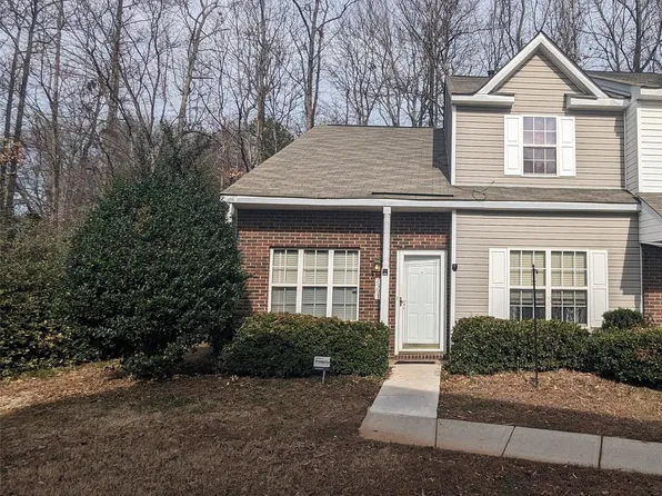 7503 Petrea Ln, Charlotte, NC 28227