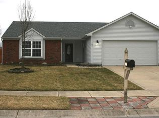 107 Winterberry Ln, Mooresville, IN