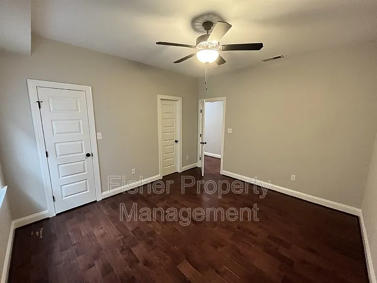 1411 Porter St #B — Photo 9