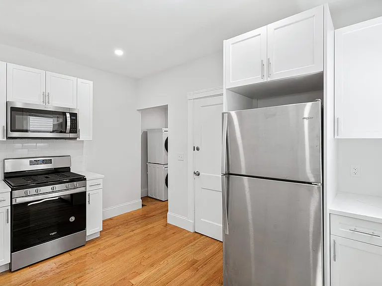 68 Bakersfield St #1 — Photo 5