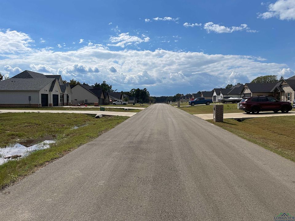 2nd image of 19363 Cedarpark Pl Lot 33