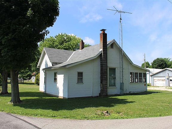 4th image of 217 E Bever St