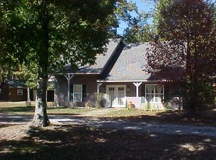 139 Golden Pointe Rd, Spencer, TN 38585