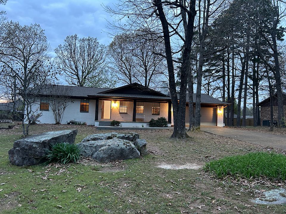 1st image of 1704 Wedgewood Dr