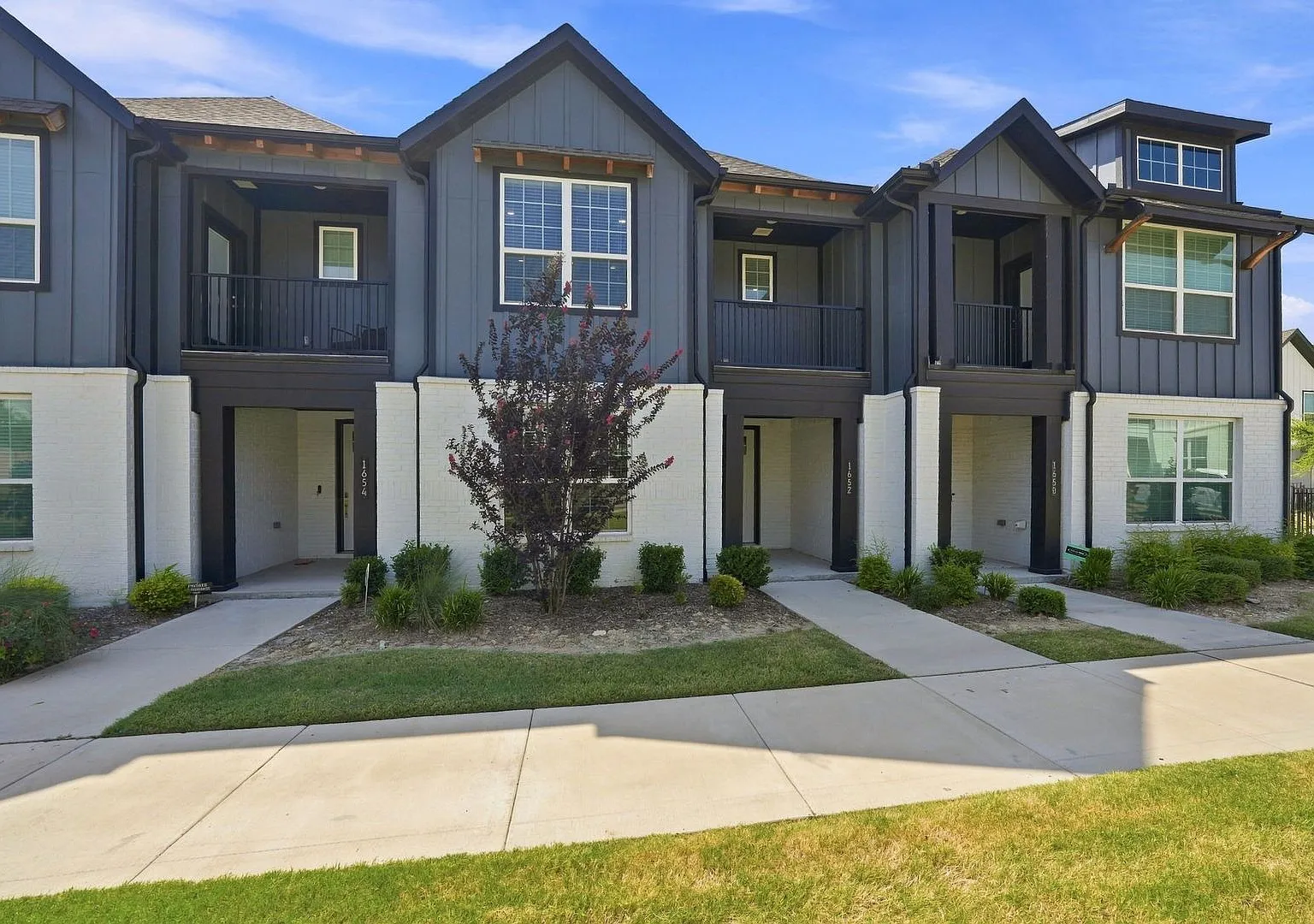 Upgraded 3-Bedroom Townhome in Allen with Modern Finishes & Private Balcony — Photo 1