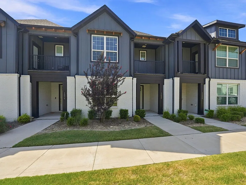 1652 Jessica Dr