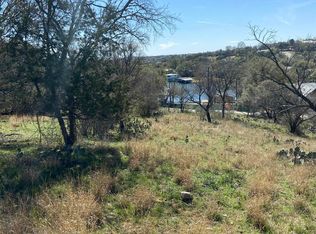 211 Blue Bird Ln, Kingsland, TX 78657