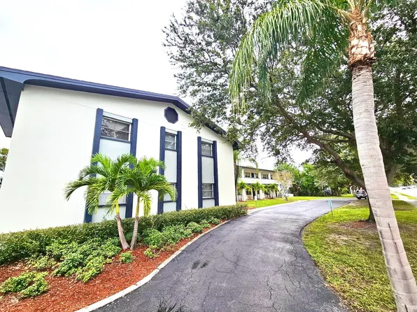 3601 30th Ave N APT 6, Saint Petersburg, FL 33713