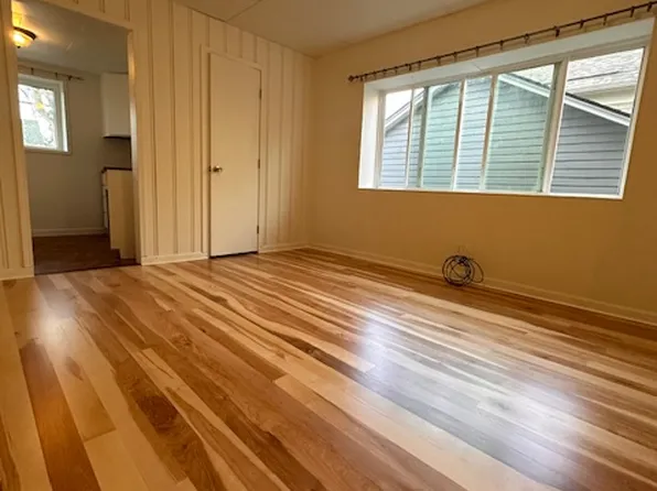 1434 Ferry St SE APT 3, Salem, OR 97301