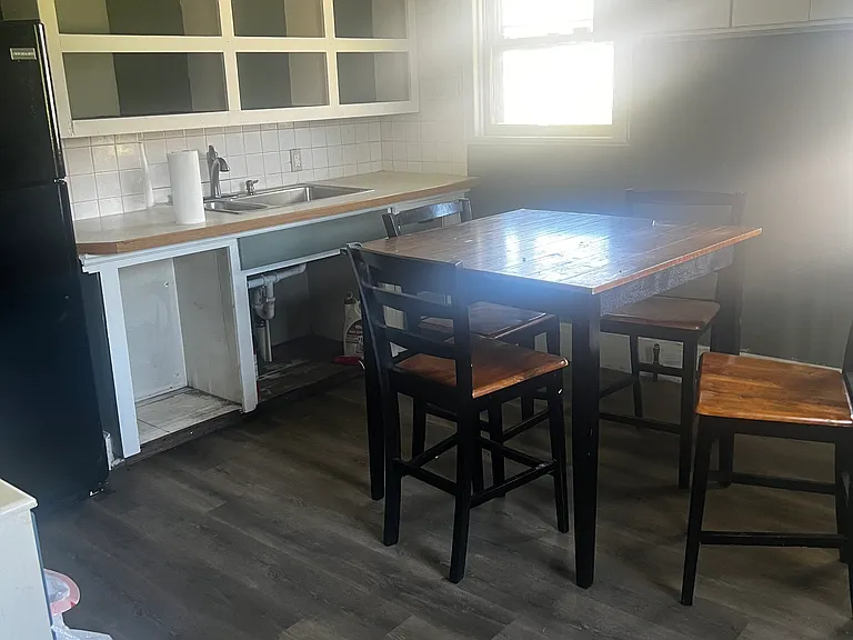 417 S Market St — Photo 12