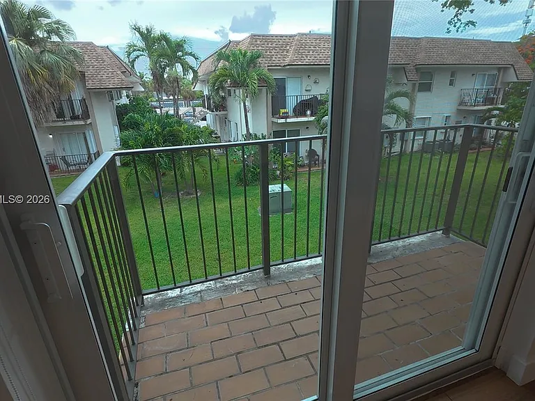 7121 SW 129th Ave #8 — Photo 13