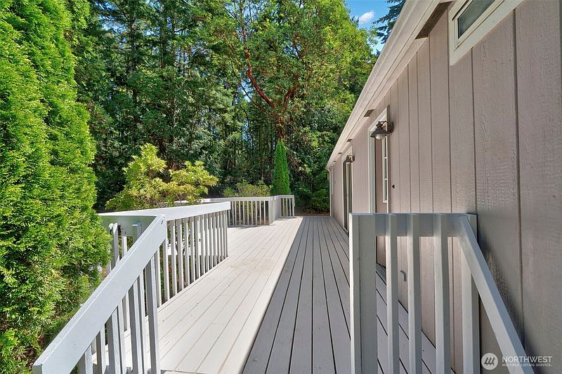 5th image of 752 Jolie Way