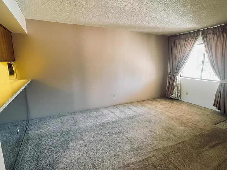 7664 E 22nd St #4 — Photo 3