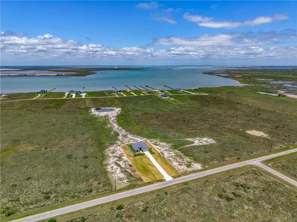 209 Trout Side Way, Rockport, TX 78382