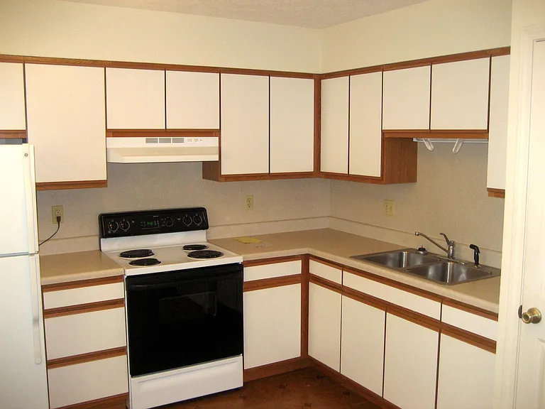 1820 Lower Ridgewood Blvd — Photo 9