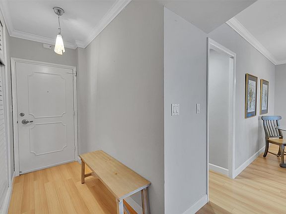 4th image of 3200 NE 36 Street #902