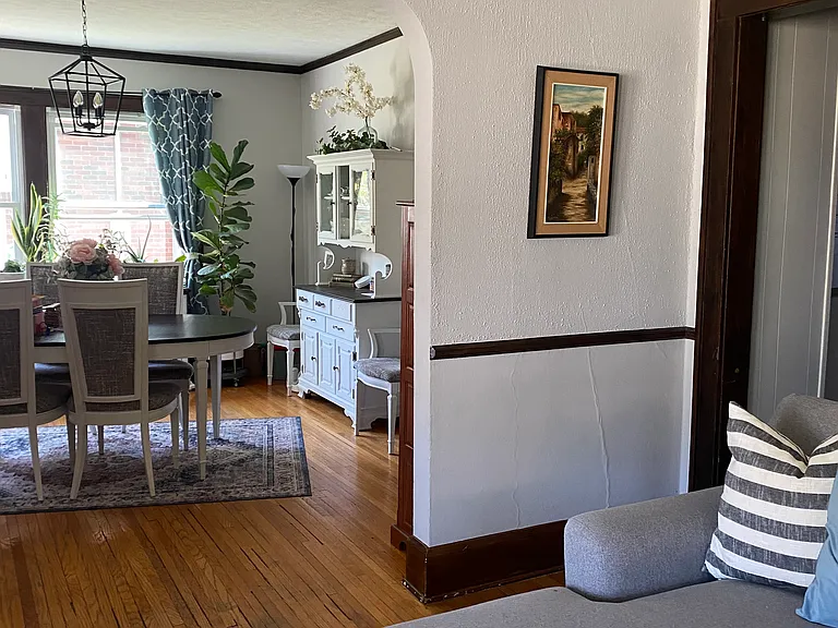 418 Paris Ave — Photo 19