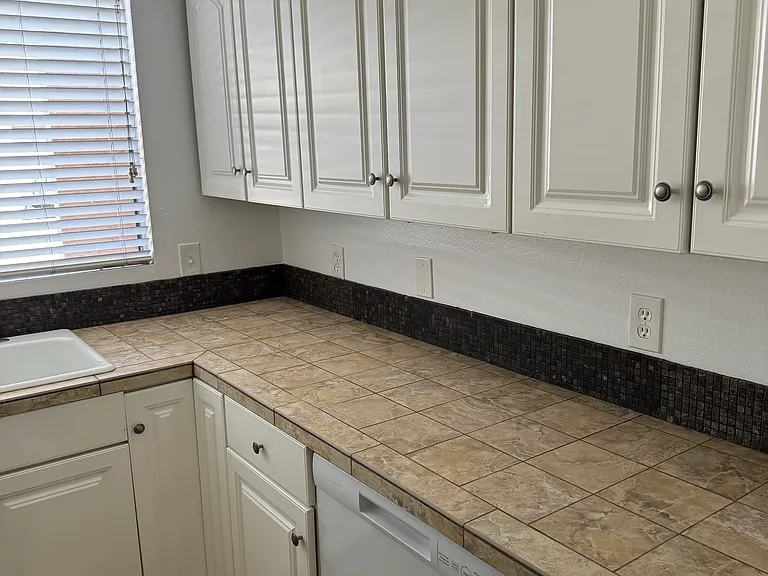 2165 E University Dr #187 — Photo 7