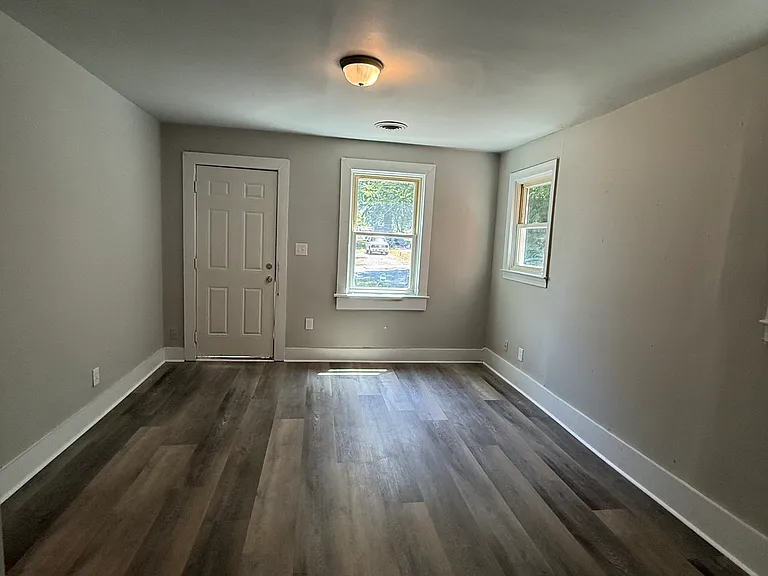 607 Tuscaloosa St — Photo 3