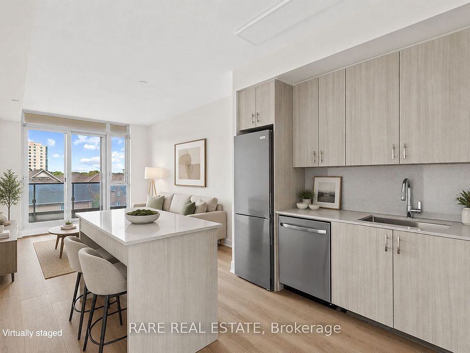 1st image of 9471 Yonge St #533