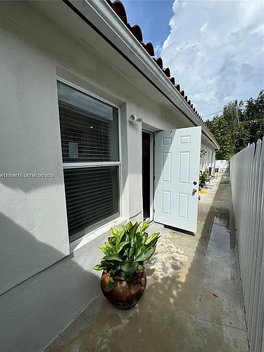 6335 N Miami Ave #3 Photo 1