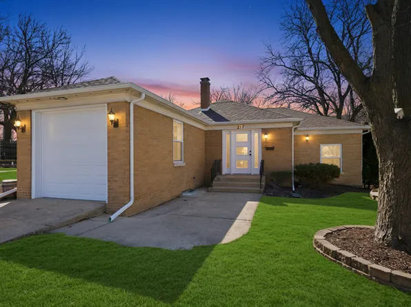 217 E 11th St, Lockport, IL 60441