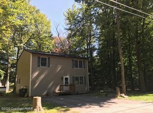 1182 Chickadee Dr, Pocono Summit, PA