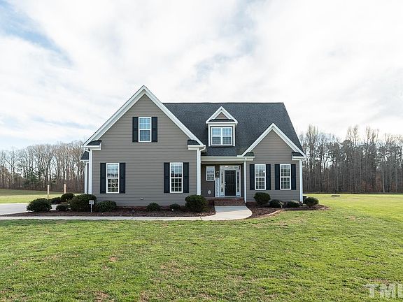 2nd image of 715 Bend Ct