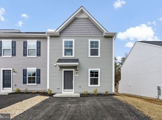 212 Gentle Breeze Dr, Bunker Hill, WV 25413